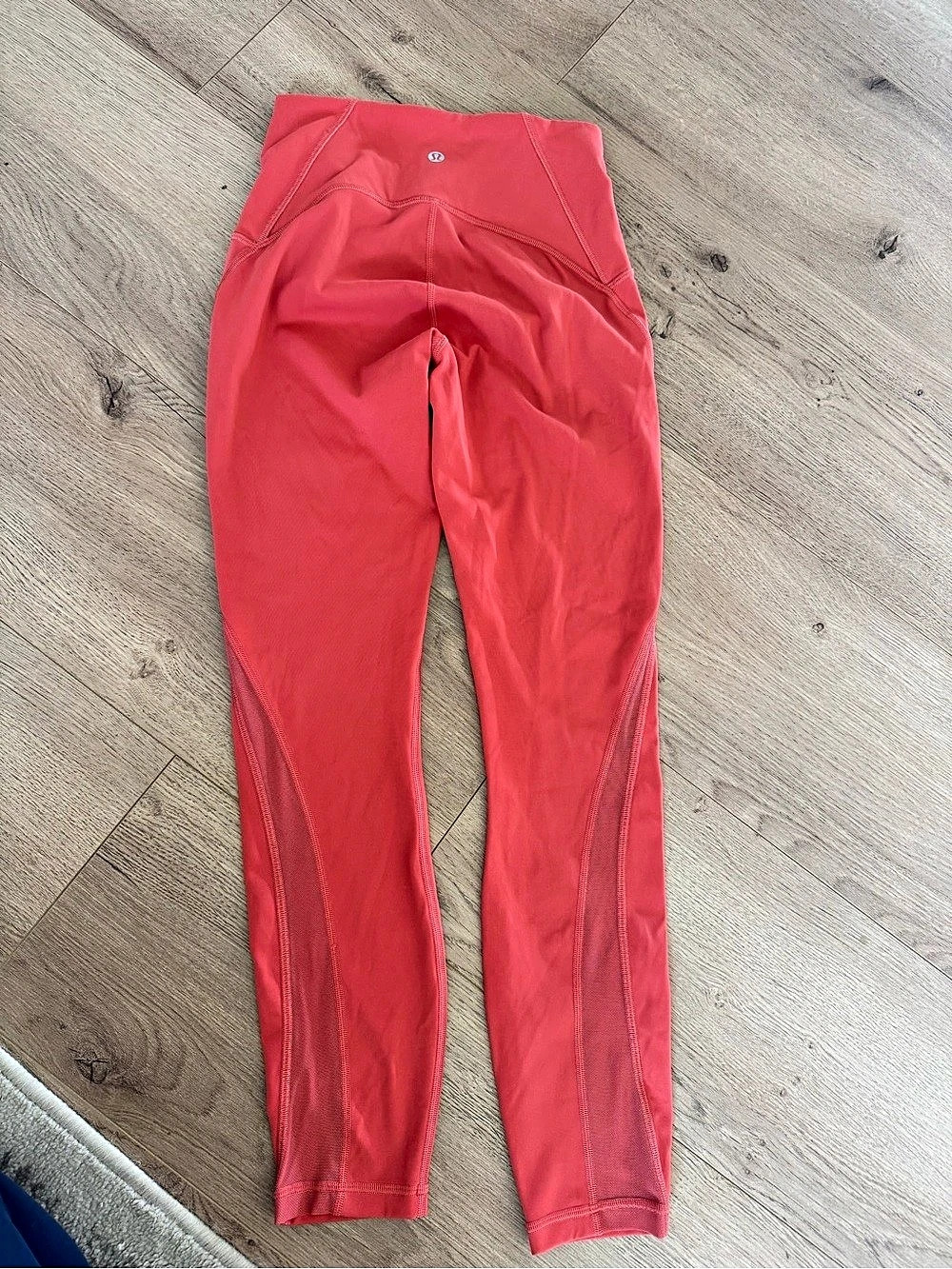 Lululemon coral leggings